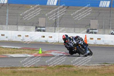 media/Nov-26-2022-Fastrack Riders (Sat) [[b001e85eef]]/Level 3/Session 3 Outside Turn 9/